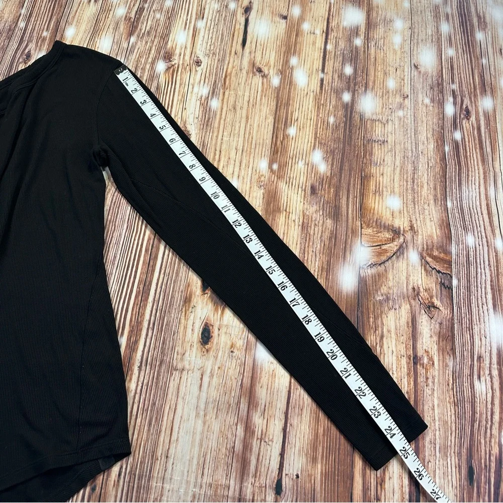 Lululemon Athletica Black Long Sleeve Women's Top